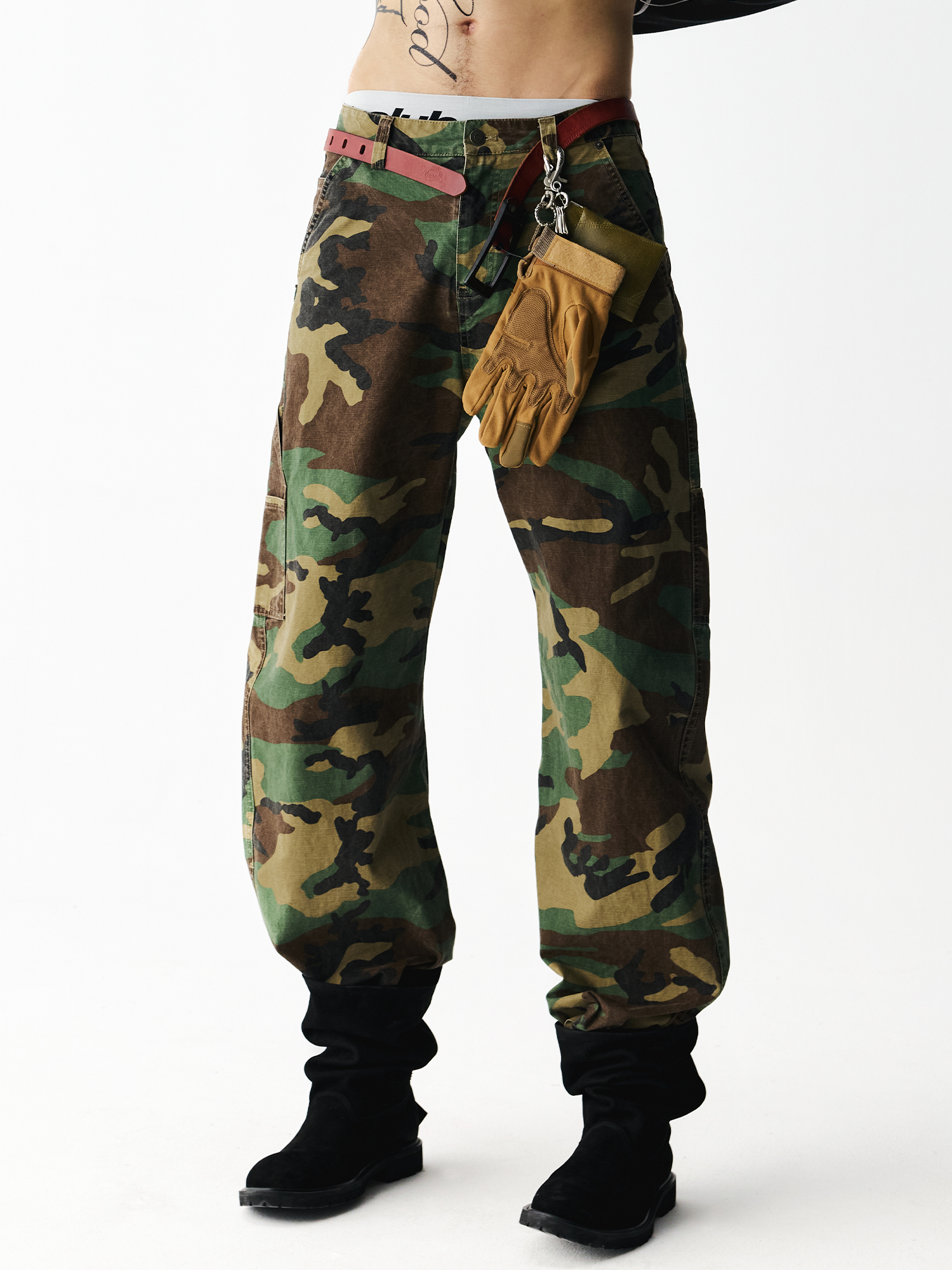 Camo Curved Jeans