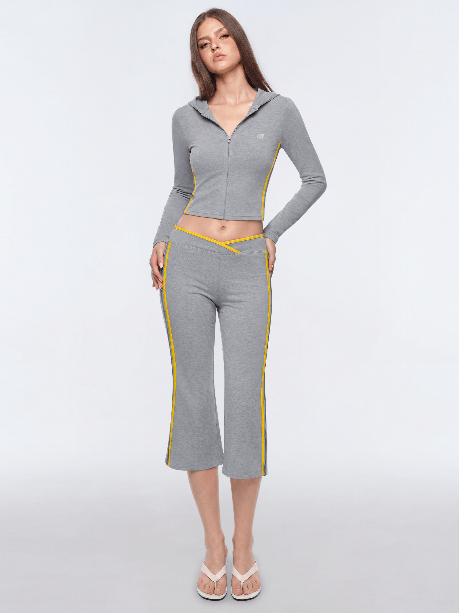Alternative angle view of Colorblock Low-Rise Capri Pants in Gray - FDR
